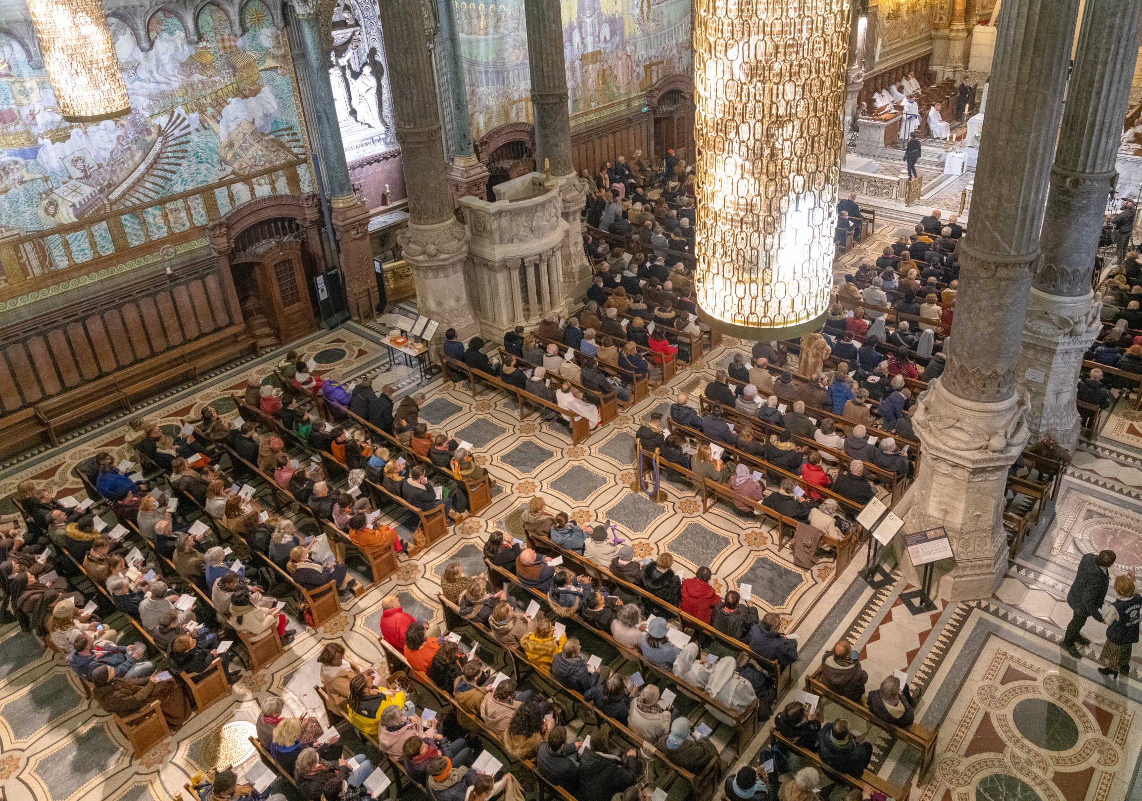 Messe de Re-Couronnement de la Vierge de Fourvière – 1er décembre 2022